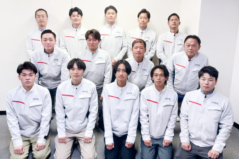 スタッフ：東京支店