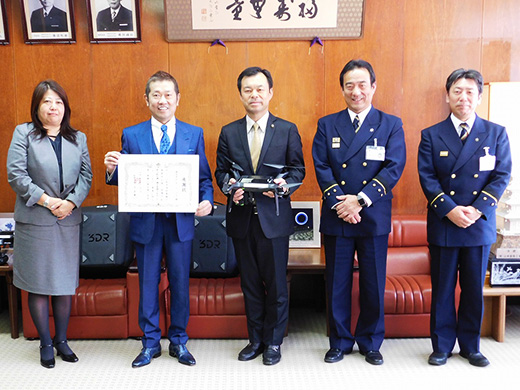 和泉市へ無人航空機2機を寄贈しました。